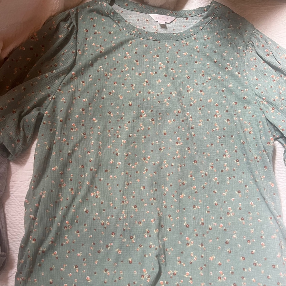 Lauren Conrad LC xxl top